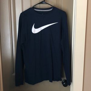 Dark blue Nike long sleeve shirt